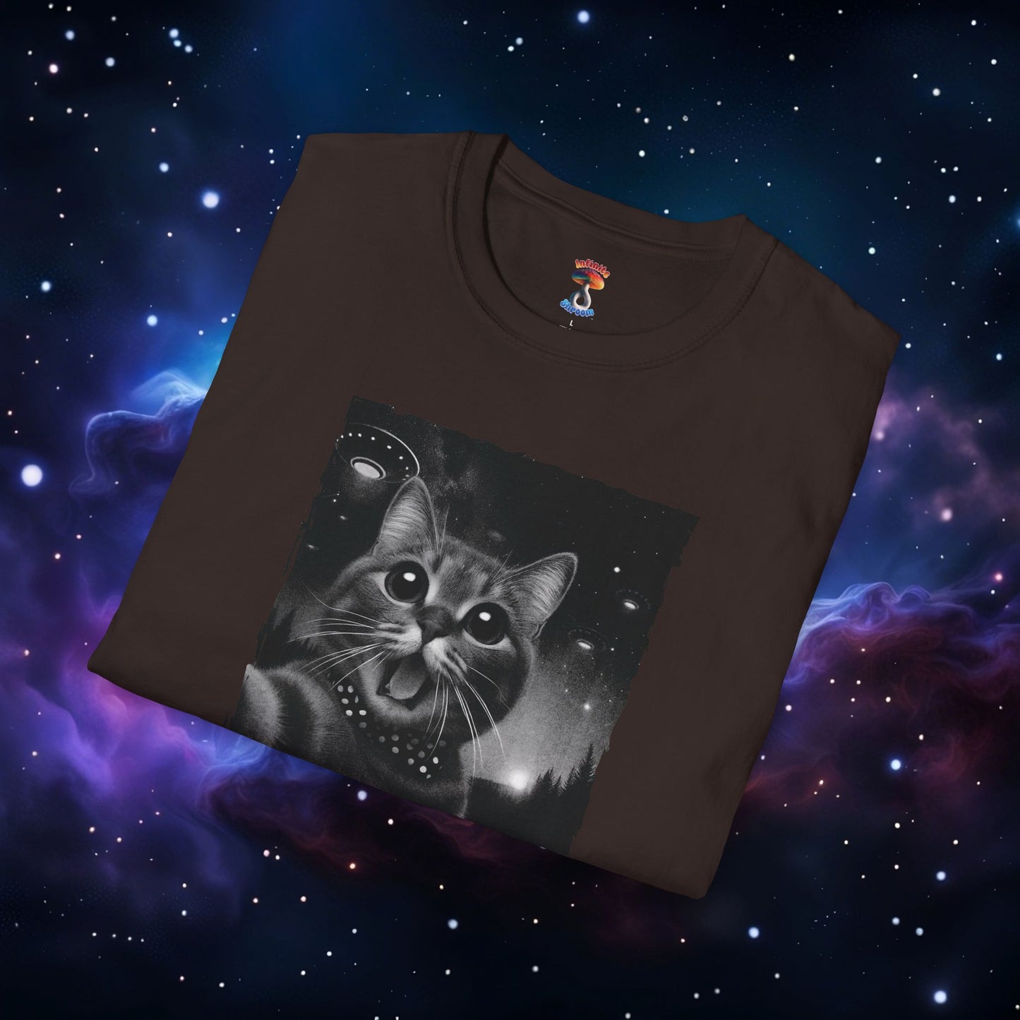 UFO CAT SELFIE SHIRT