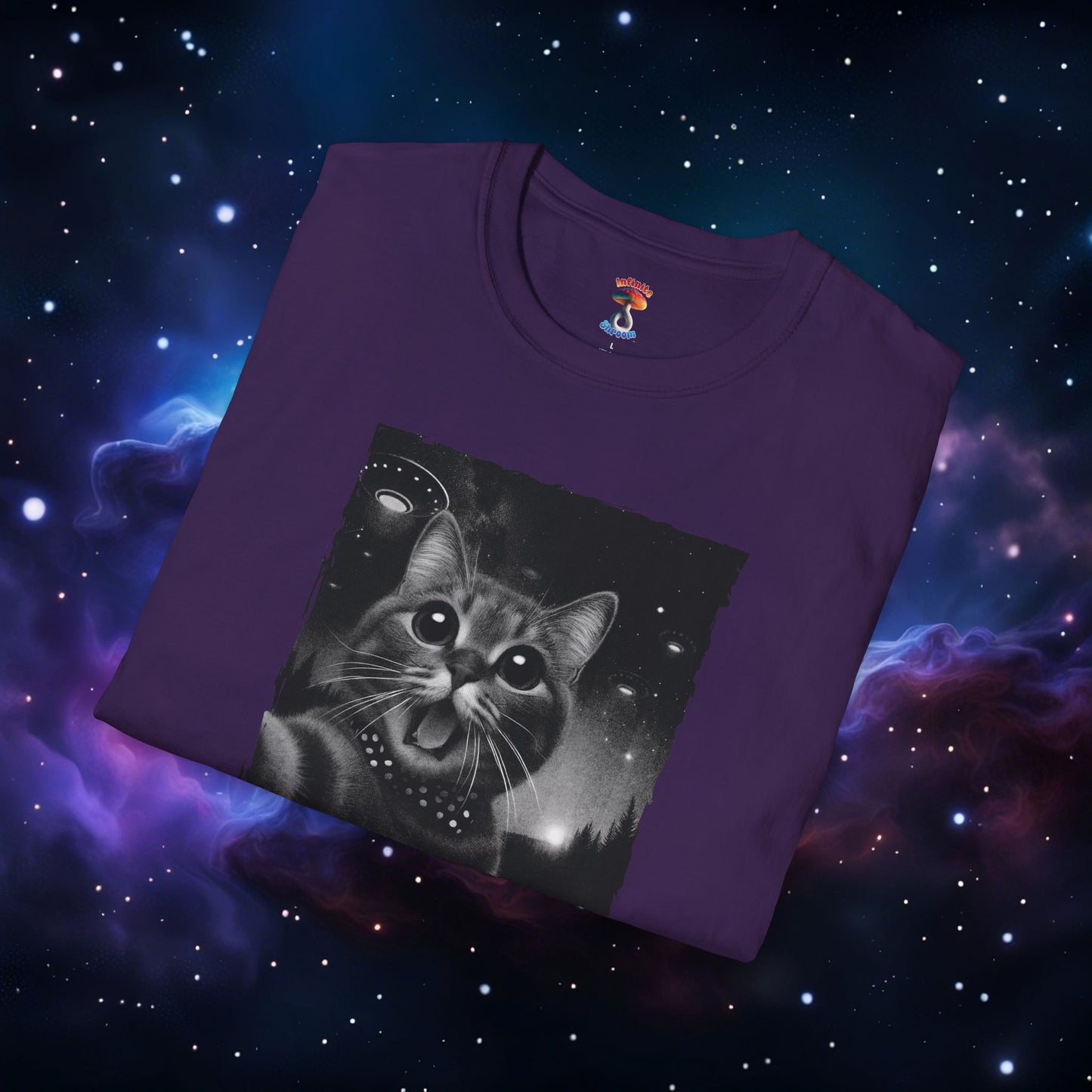 UFO CAT SELFIE SHIRT