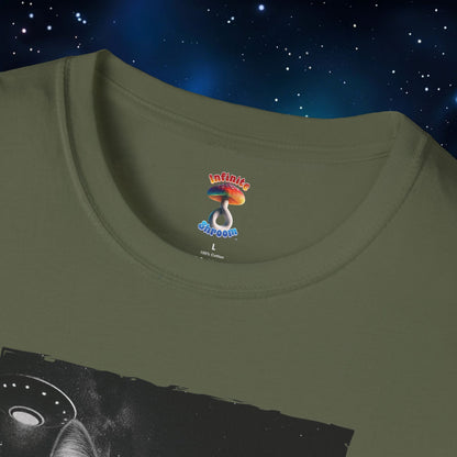 UFO CAT SELFIE SHIRT