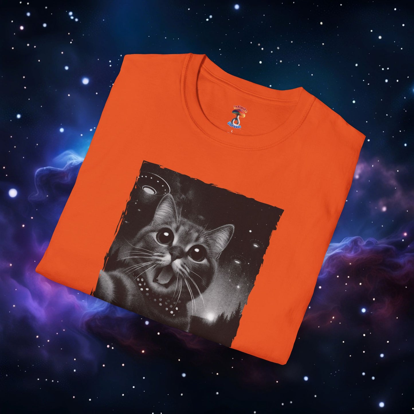 UFO CAT SELFIE SHIRT