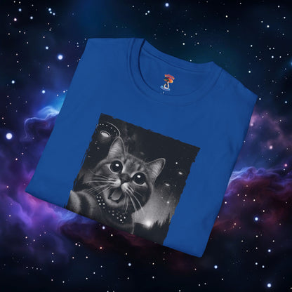 UFO CAT SELFIE SHIRT