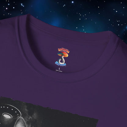 UFO CAT SELFIE SHIRT