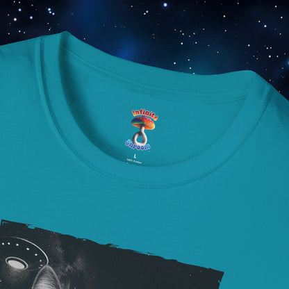 UFO CAT SELFIE SHIRT