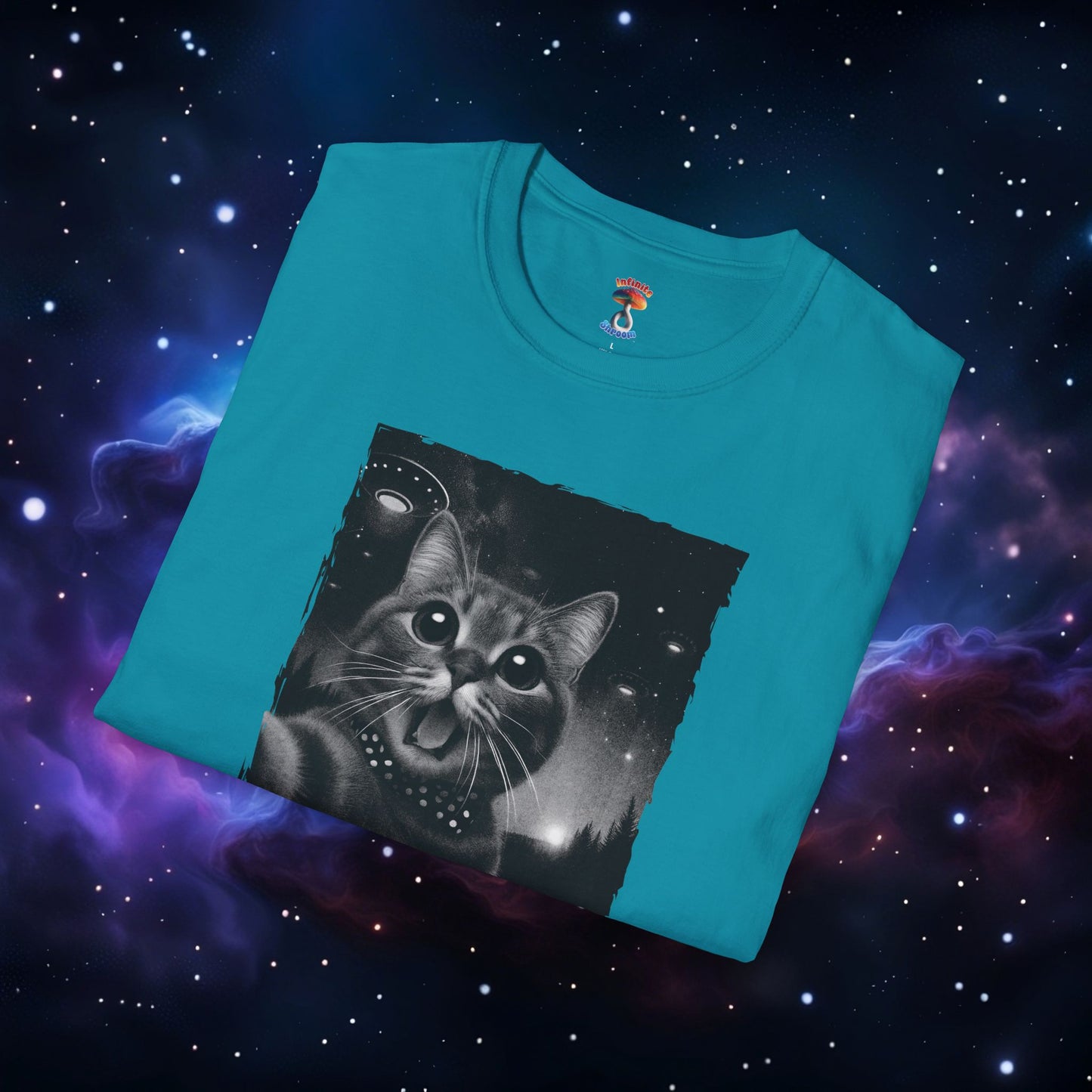 UFO CAT SELFIE SHIRT