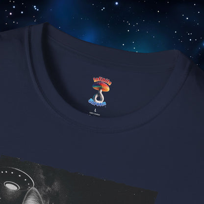 UFO CAT SELFIE SHIRT