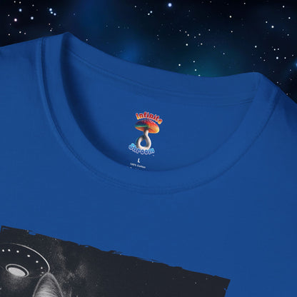 UFO CAT SELFIE SHIRT