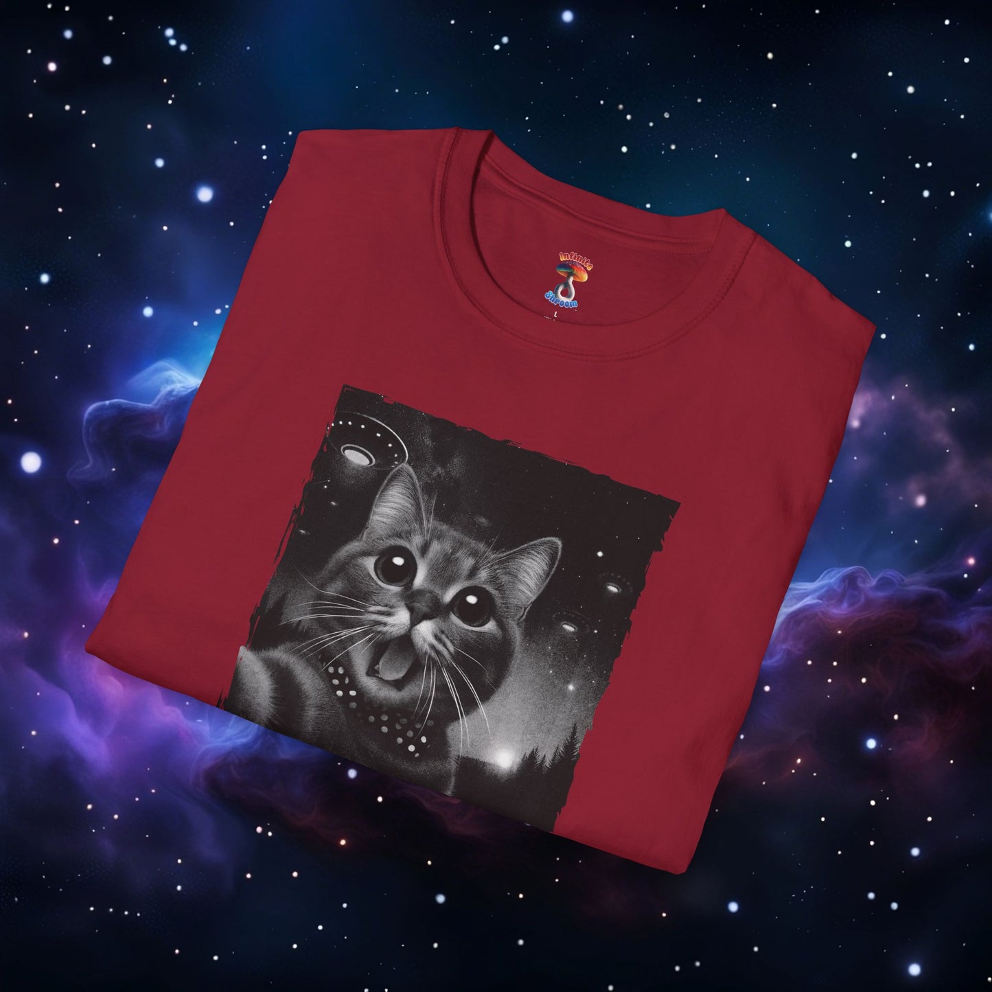 UFO CAT SELFIE SHIRT